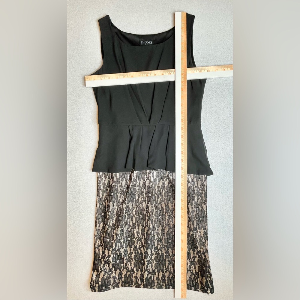 ENFOCUS STUDIO | Black and Cream Lace Dress | Size 6 - Picture 5 of 8